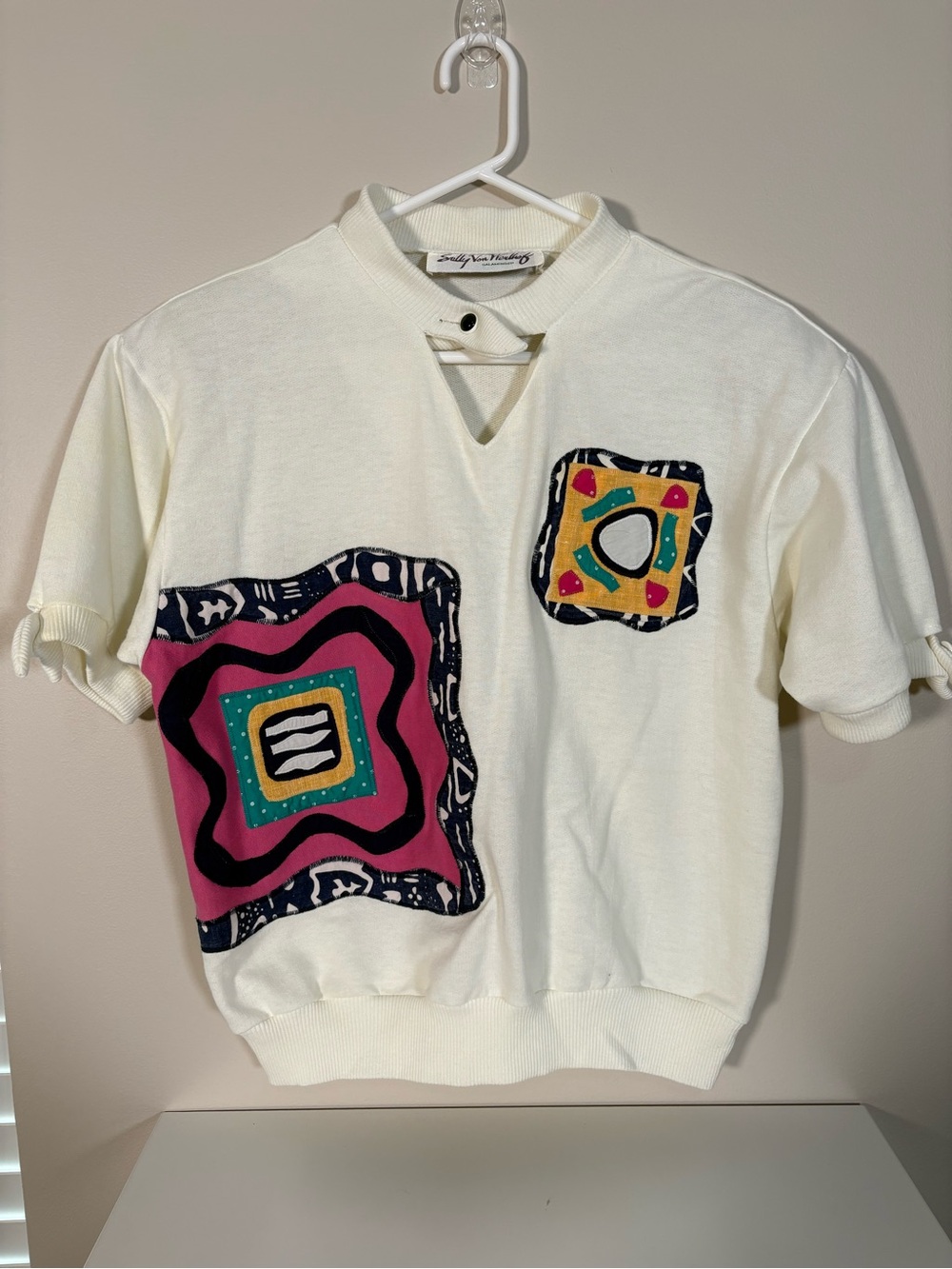 Cream Short-Sleeve Graphic Pullover Top